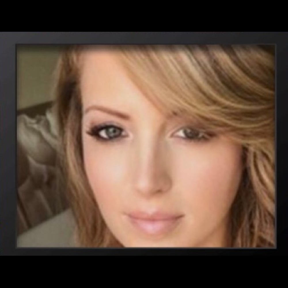 Meet your Posher, Leslie